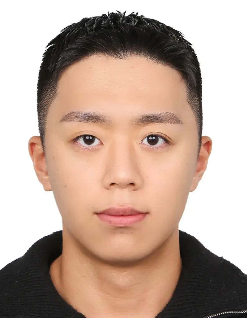 김준성 증명사진